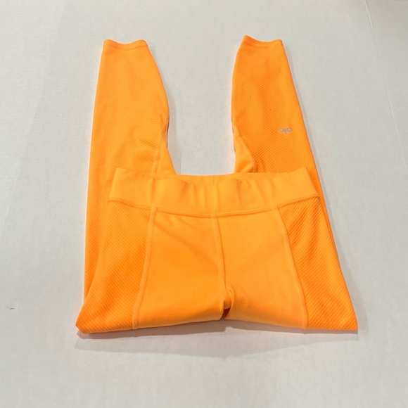 Alo Yoga | High Waist No Limits Neon Leggings - Picture 3 of 5